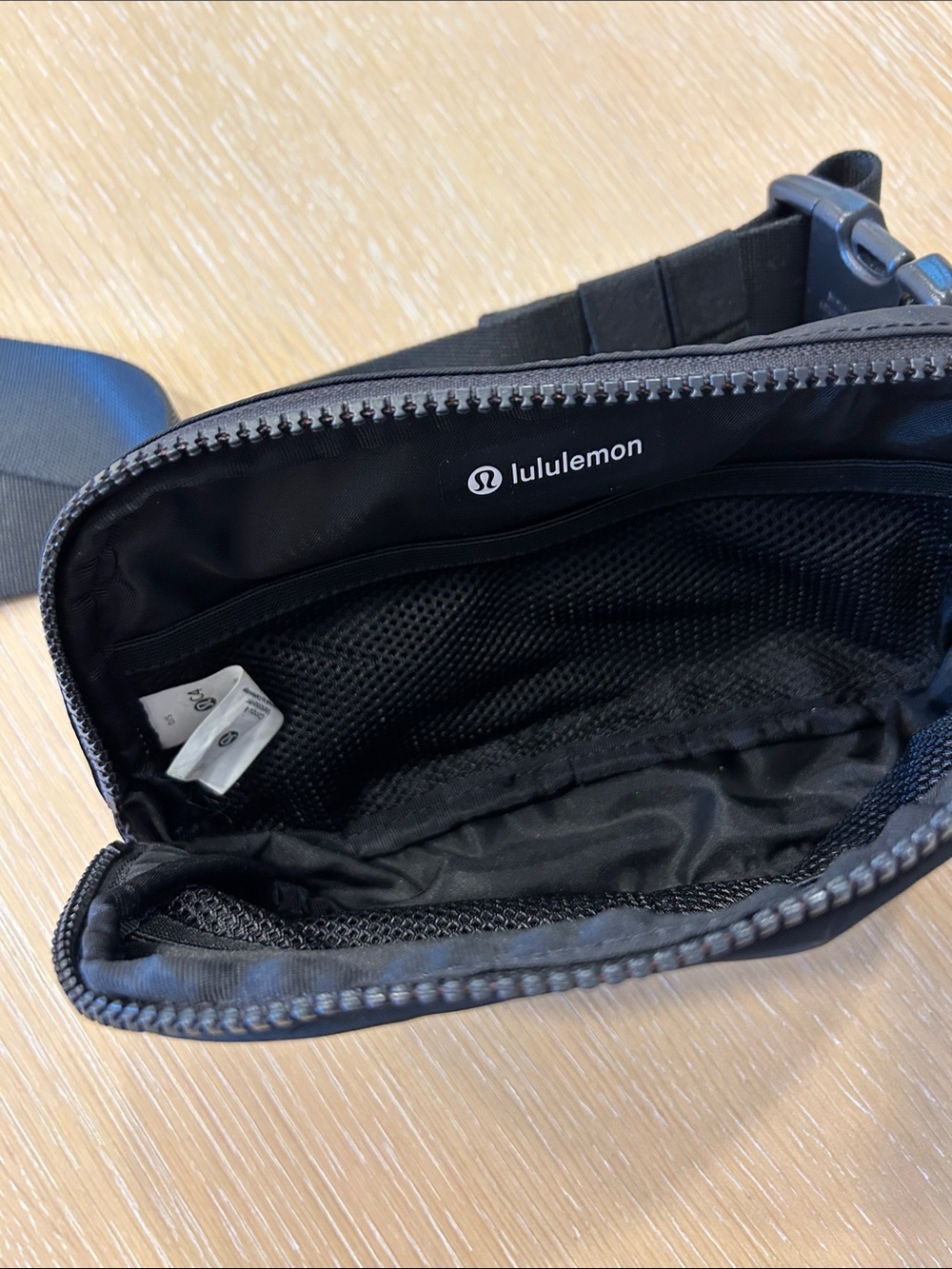 Lululemon Athletica Crossbody Bag - Black - Picture 7 of 9